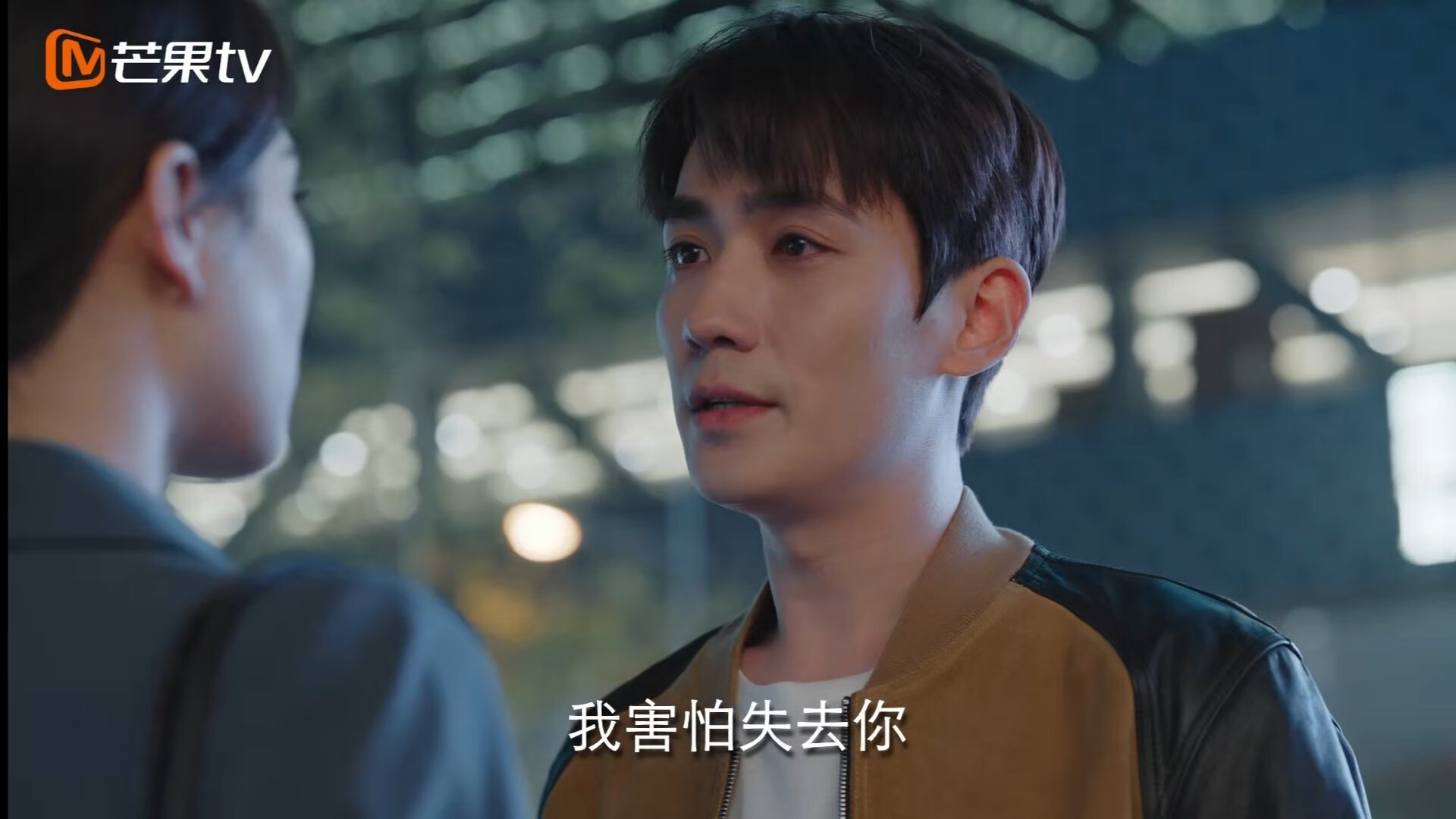 “高速超车:在弯道中破风前行的瞬间”,高速超车道行车规则